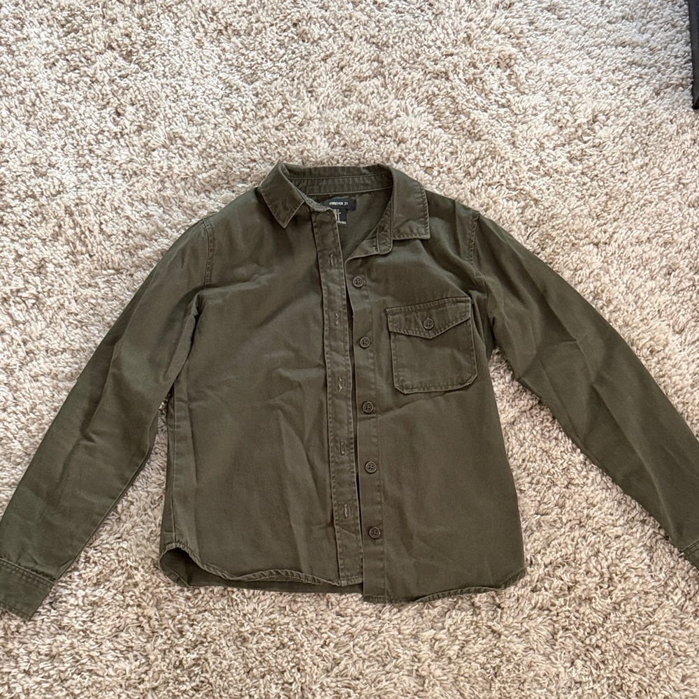 Forever 21 women’s Casual Green Button Down Shirt